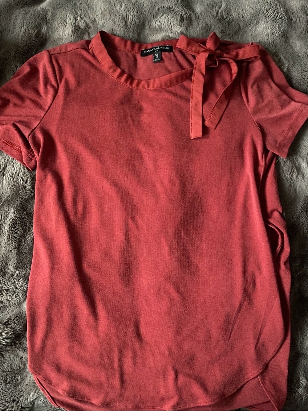 Banana Republic Coral-Red Tie Neck Short Sleeve Top (with side split)